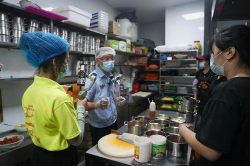 突擊檢查安康餐飲后廚 萬人云監(jiān)督下的餐飲管理新篇章